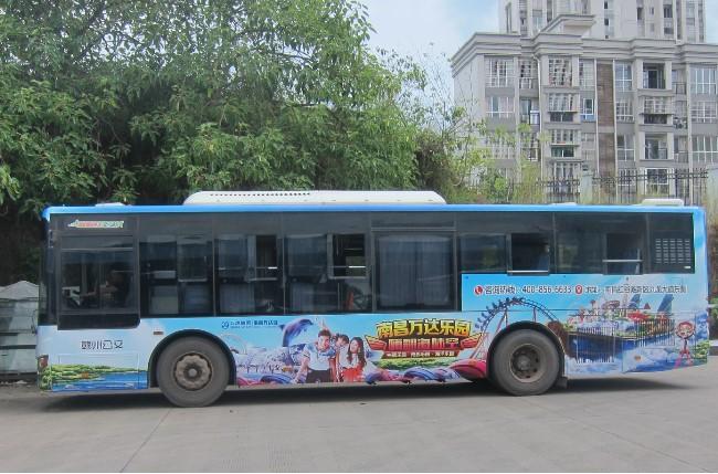 江西省赣州市127路brta 级公交车车身户外广告